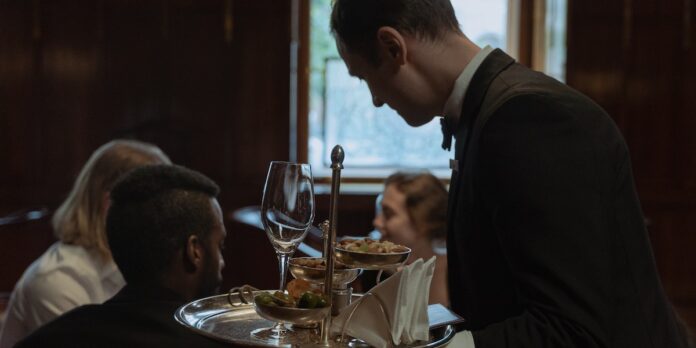 pexels-ron-lach-8921574