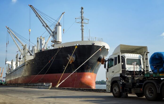 how-many-jobs-are-available-in-marine-transportation