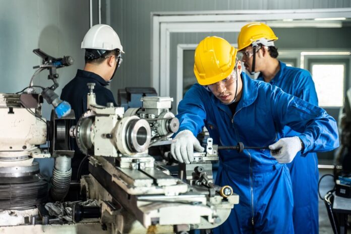is-industrial-machinery-components-a-good-career-path